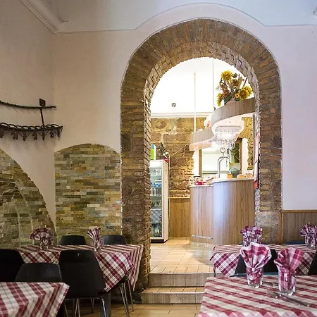 فندق Castelfidardo روما