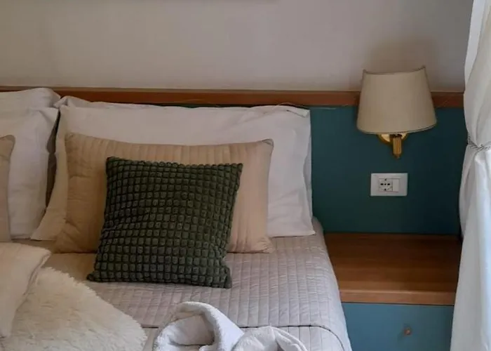 Castelfidardo Hotel *